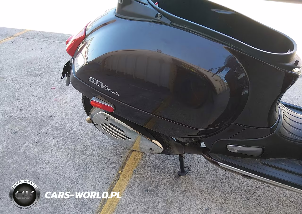 2012 Vespa Gts 300 Super VIN:ZAPM459LXC5900622 - 8