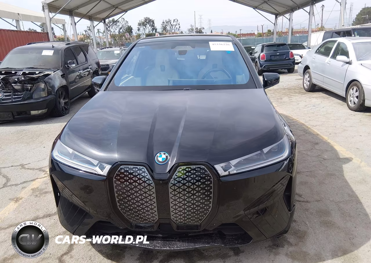 2024 BMW Ix xDrive50 VIN:WB523CF06RCR48869 - 12
