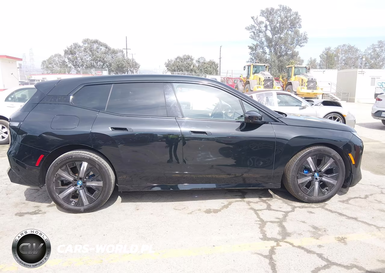 2024 BMW Ix xDrive50 VIN:WB523CF06RCR48869 - 13