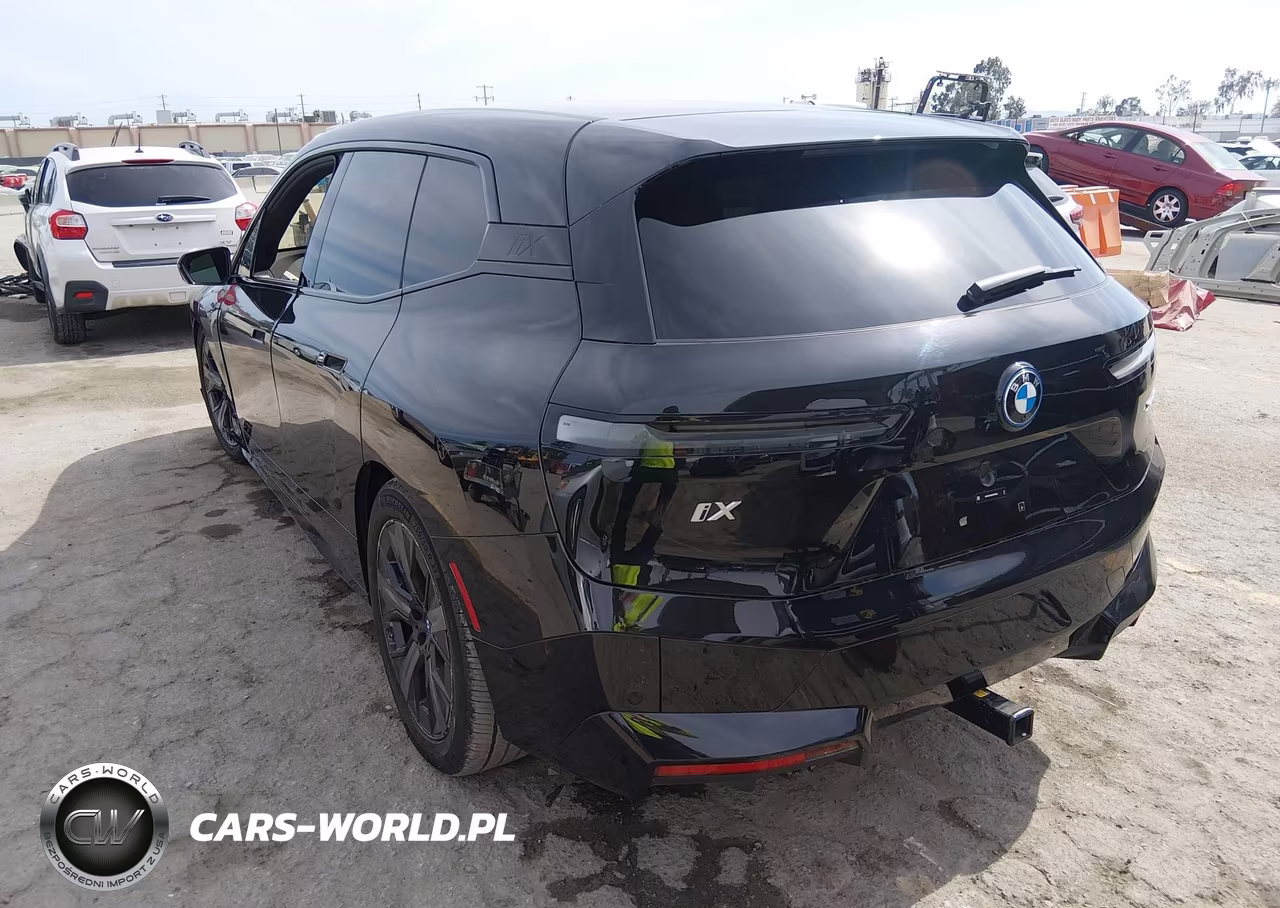 2024 BMW Ix xDrive50 VIN:WB523CF06RCR48869 - 3