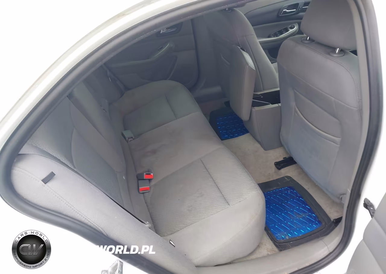 2015 Chevrolet Malibu Ls VIN:1G11B5SL2FF200640 - 8