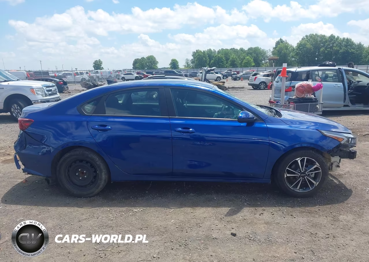 2024 Kia Forte Lxs VIN:3KPF24AD7RE742395 - 14