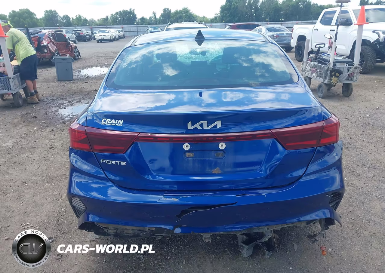 2024 Kia Forte Lxs VIN:3KPF24AD7RE742395 - 17