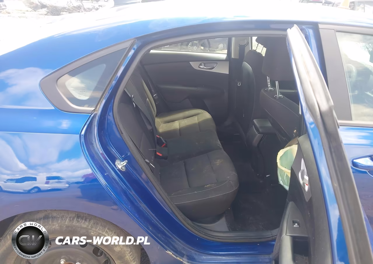2024 Kia Forte Lxs VIN:3KPF24AD7RE742395 - 8