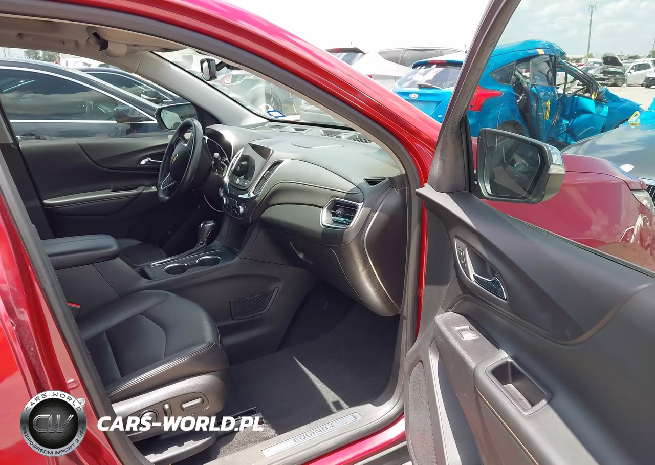 2018 Chevrolet Equinox Premier VIN:2GNAXMEV6J6129145 - 5
