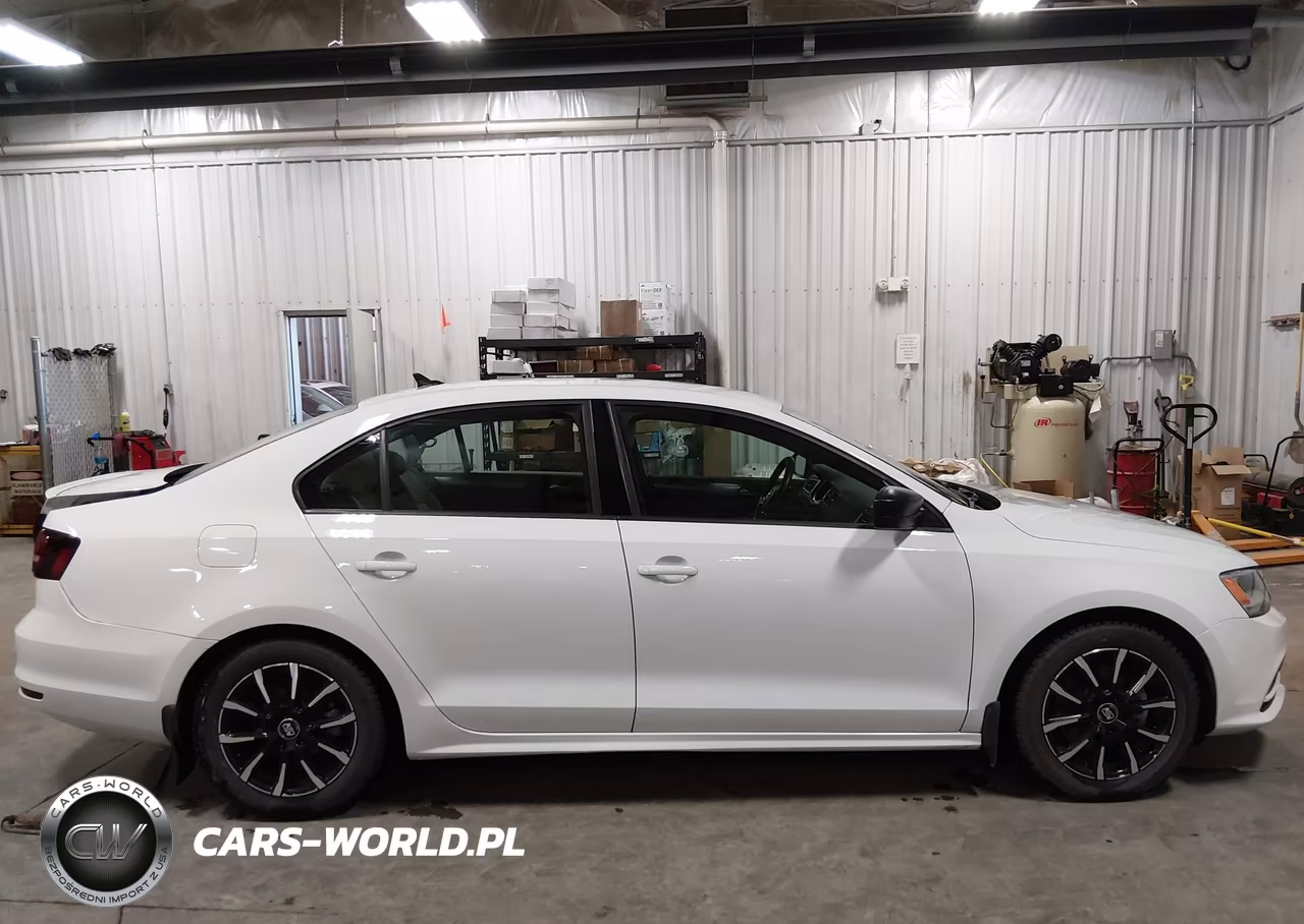 2016 Volkswagen Jetta 1.8T Sport VIN:3VWD17AJ3GM383063 - 13