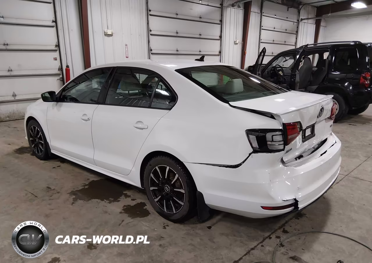 2016 Volkswagen Jetta 1.8T Sport VIN:3VWD17AJ3GM383063 - 3