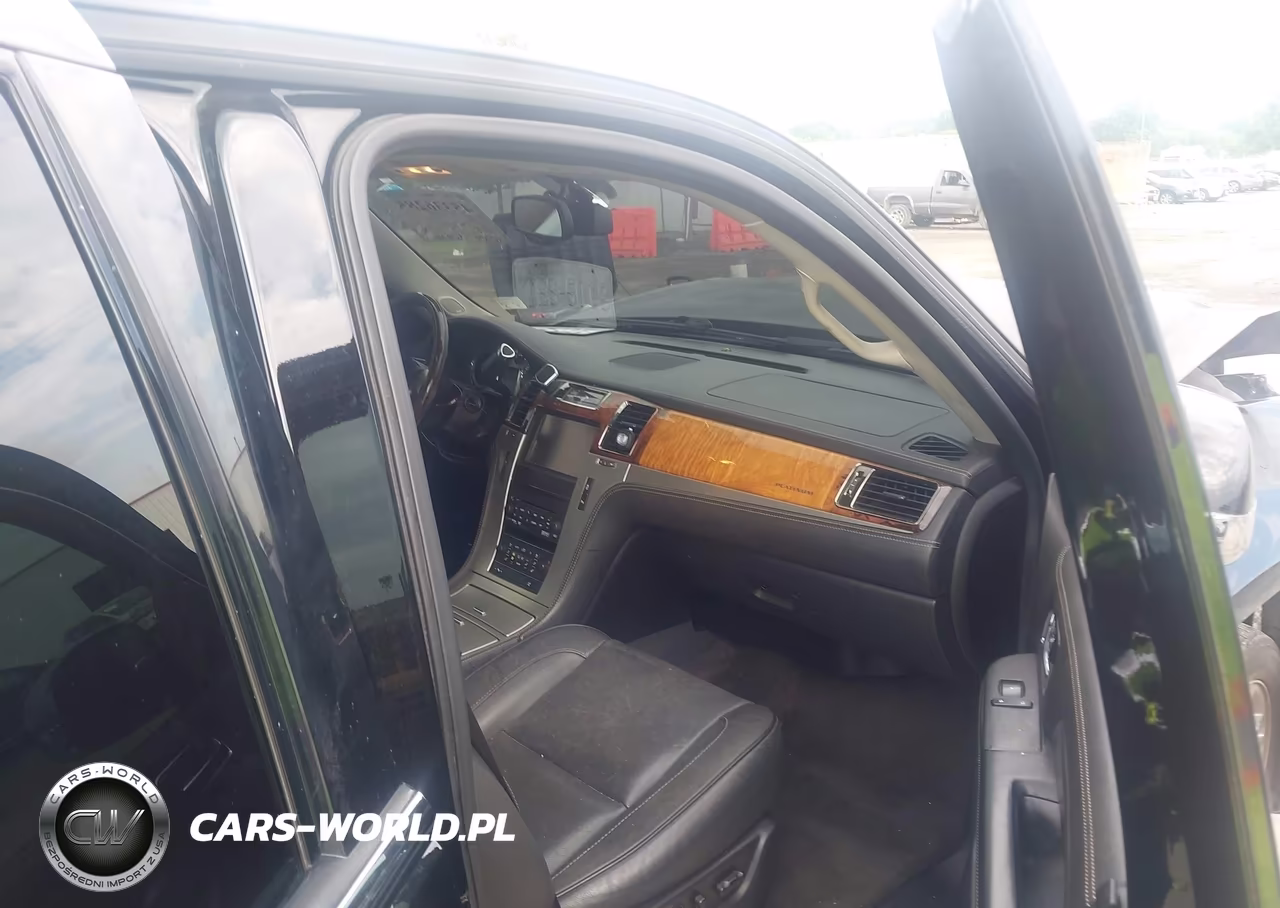 2013 Cadillac Escalade Platinum Edition VIN:1GYS4DEF8DR279999 - 5