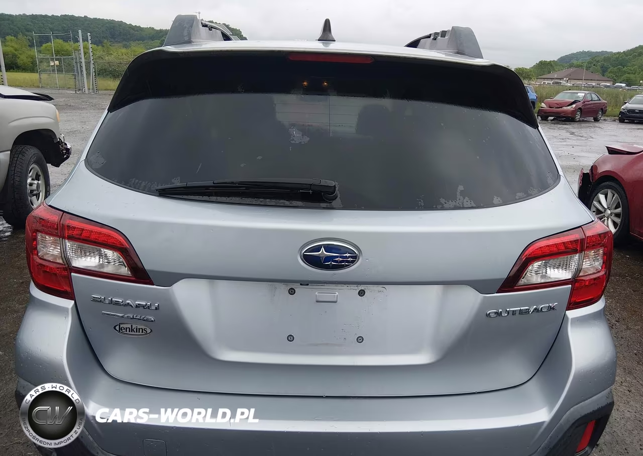 2019 Subaru Outback 2.5I Premium VIN:4S4BSAFC4K3338993 - 16