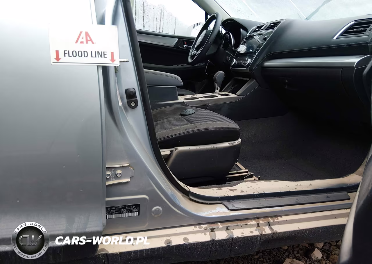 2019 Subaru Outback 2.5I Premium VIN:4S4BSAFC4K3338993 - 17