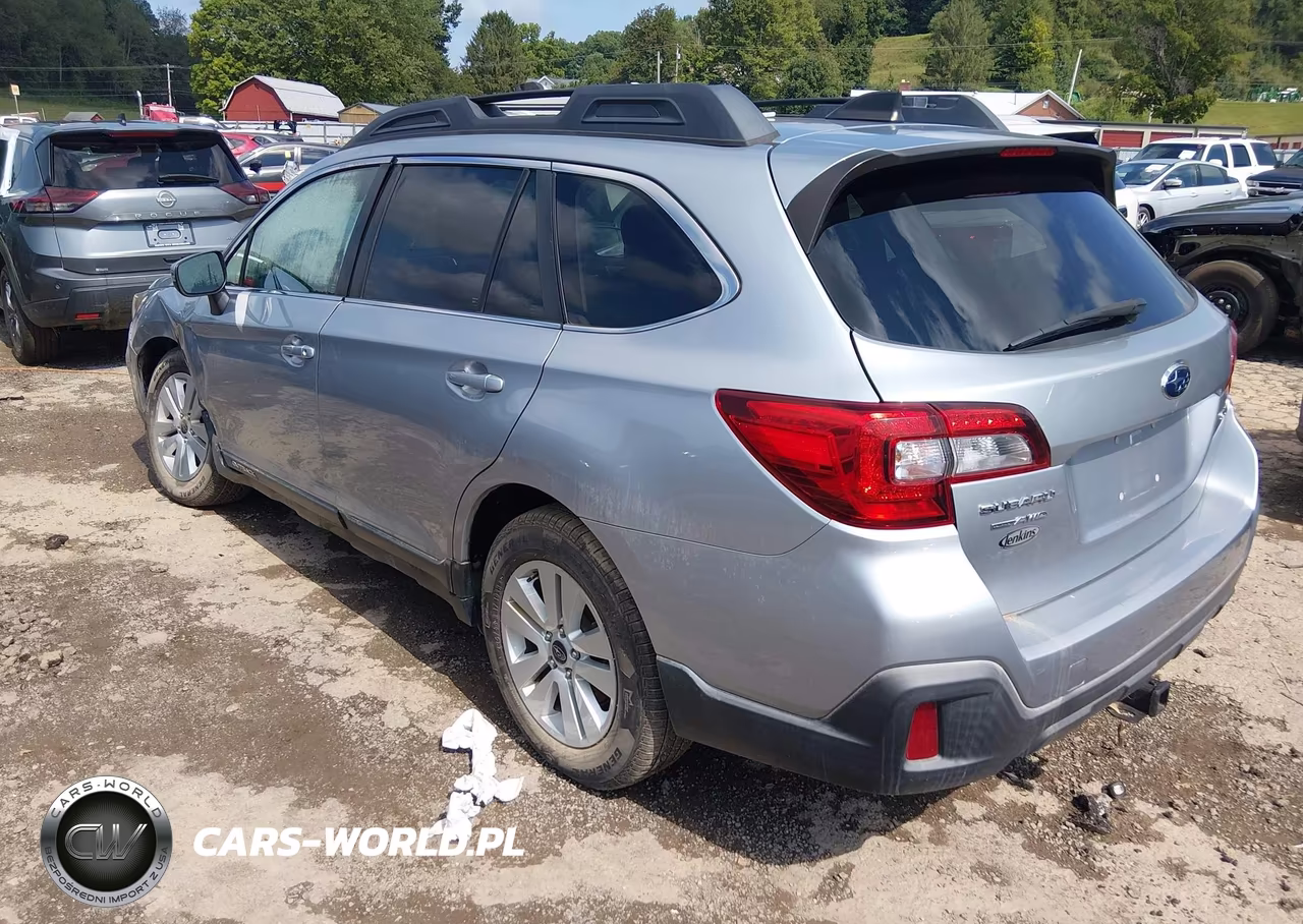 2019 Subaru Outback 2.5I Premium VIN:4S4BSAFC4K3338993 - 3
