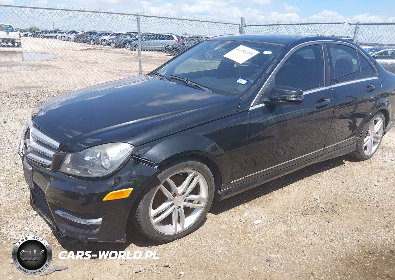 2013 Mercedes-Benz C 250 Sport VIN:WDDGF4HB4DA742420 - 2