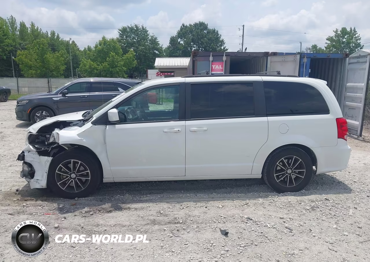 2018 Dodge Grand Caravan Gt VIN:2C4RDGEG2JR250681 - 14