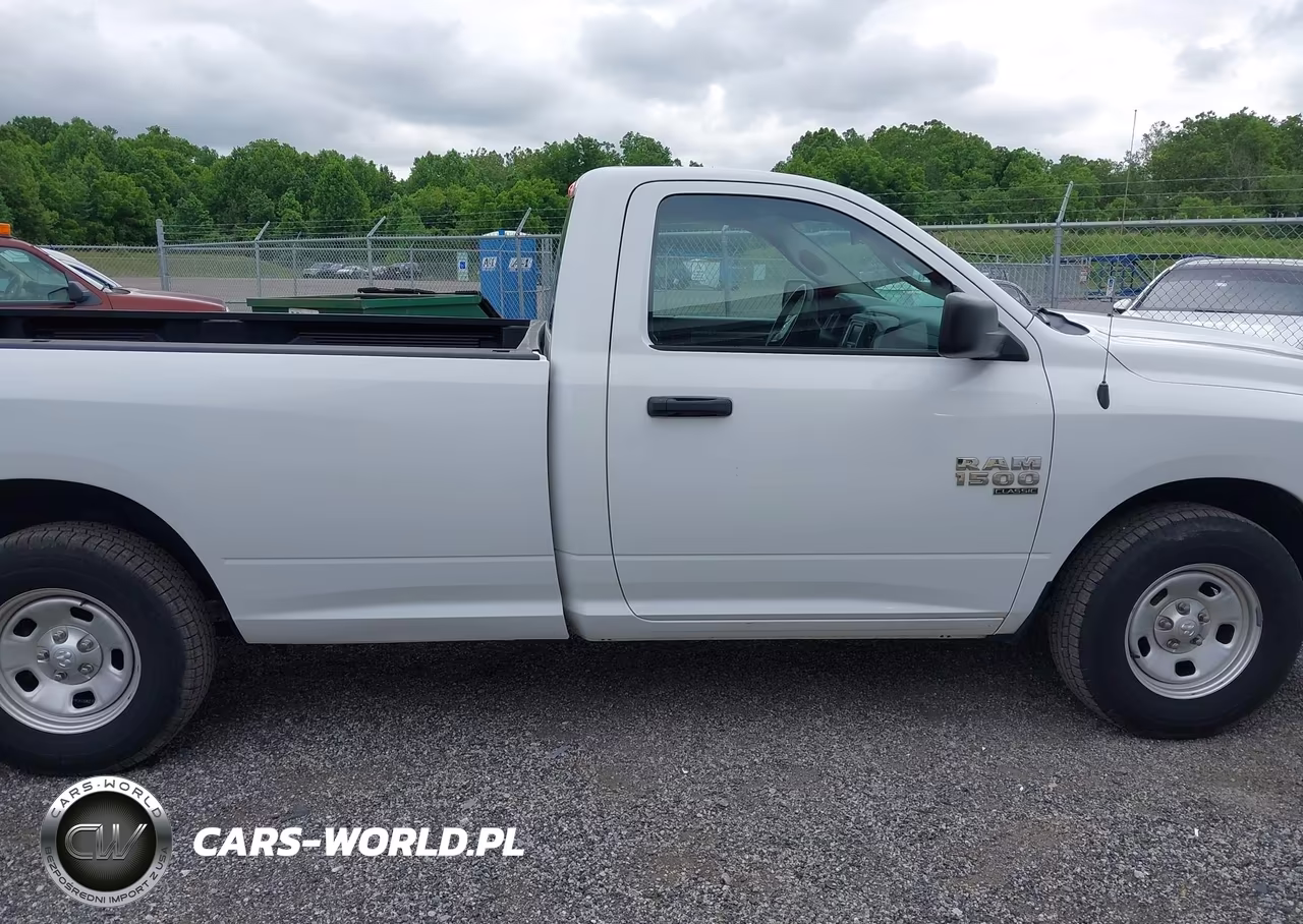 2019 Ram 1500 Classic Tradesman 4X2 8' Box VIN:3C6JR6DG1KG583222 - 18