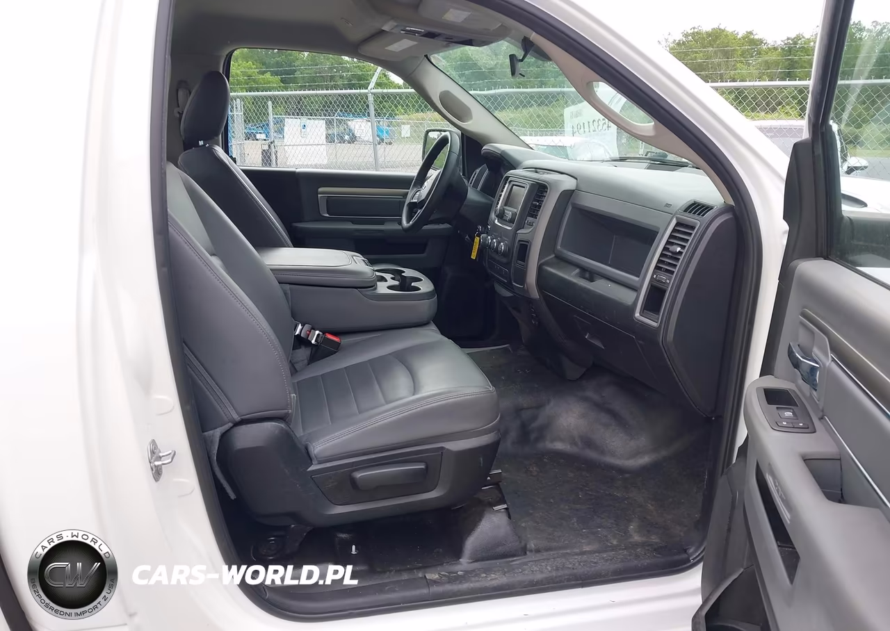 2019 Ram 1500 Classic Tradesman 4X2 8' Box VIN:3C6JR6DG1KG583222 - 5