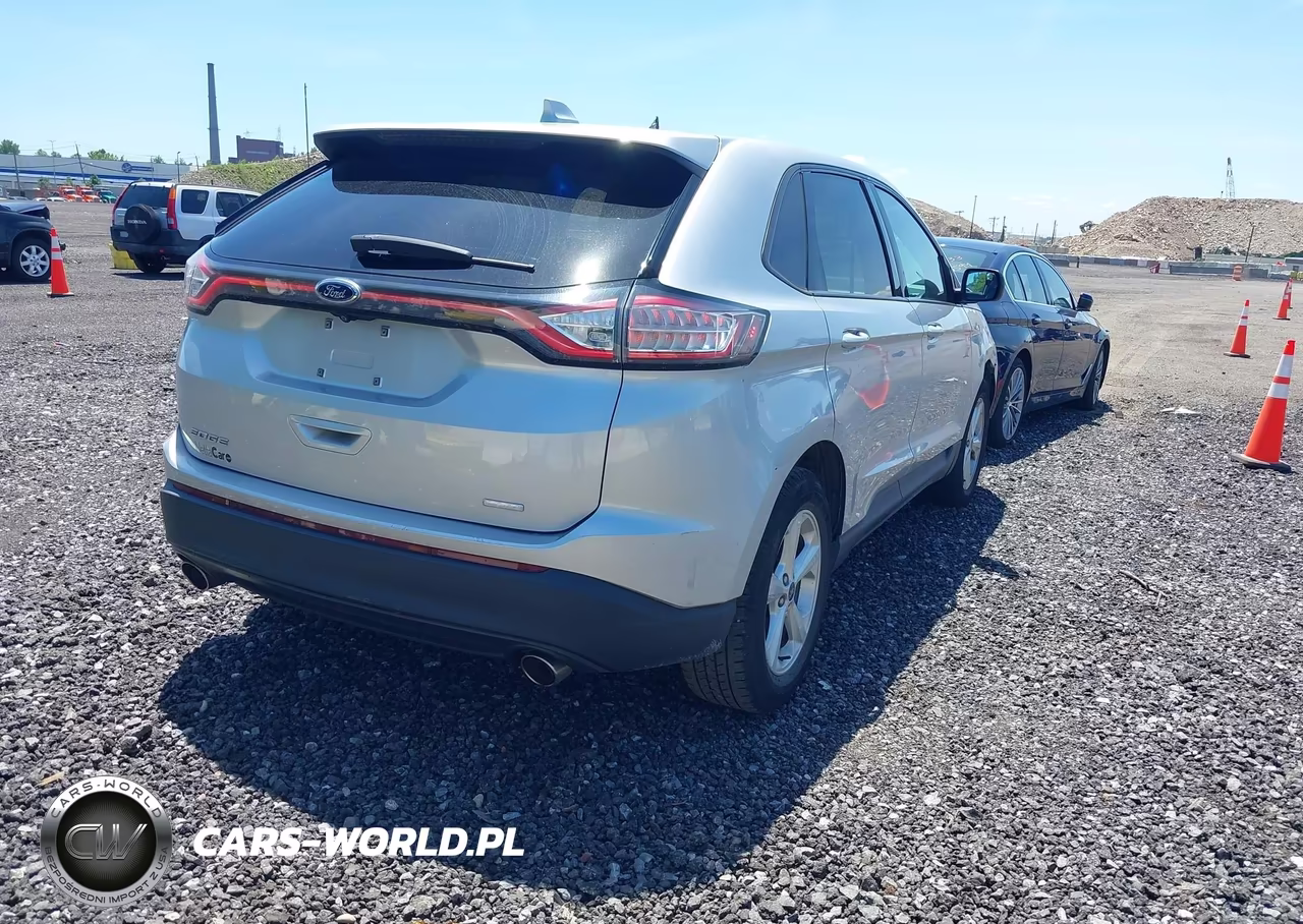 2018 Ford Edge Se VIN:2FMPK3G95JBB97967 - 4