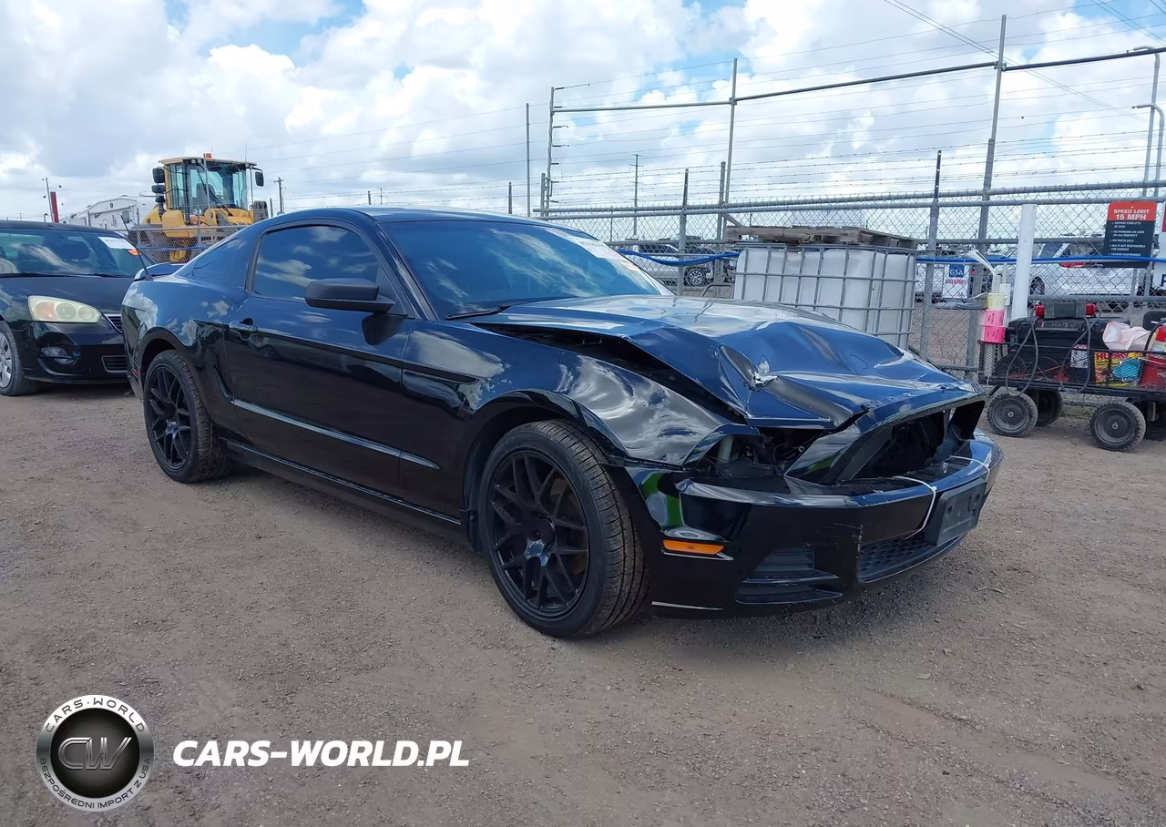 2014 Ford Mustang V6 – zdjęcie 1 z 17