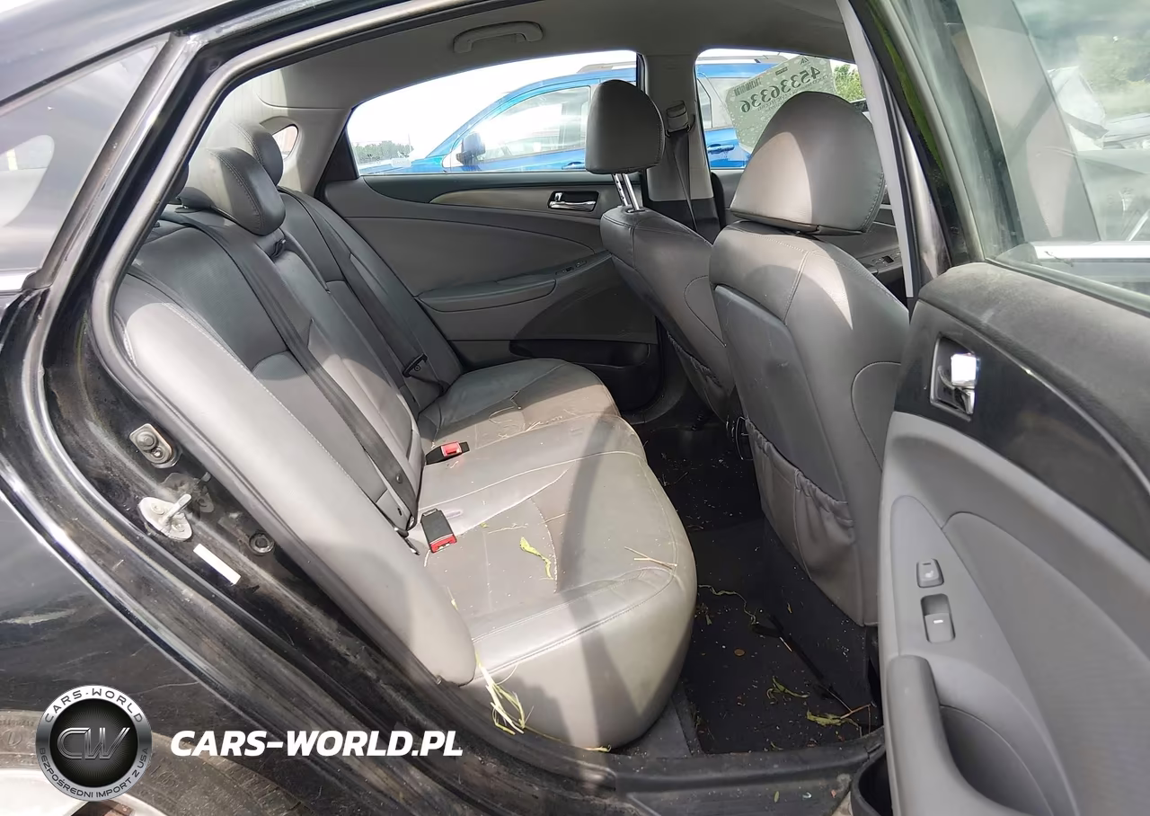2012 Hyundai Sonata Hybrid VIN:KMHEC4A42CA038636 - 8