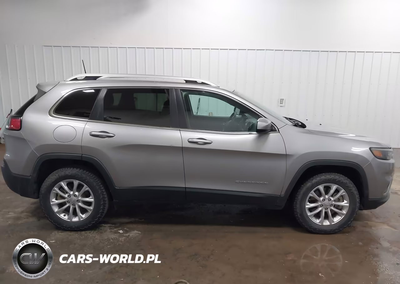 2019 Jeep Cherokee Latitude 4X4 VIN:1C4PJMCB3KD440449 - 14