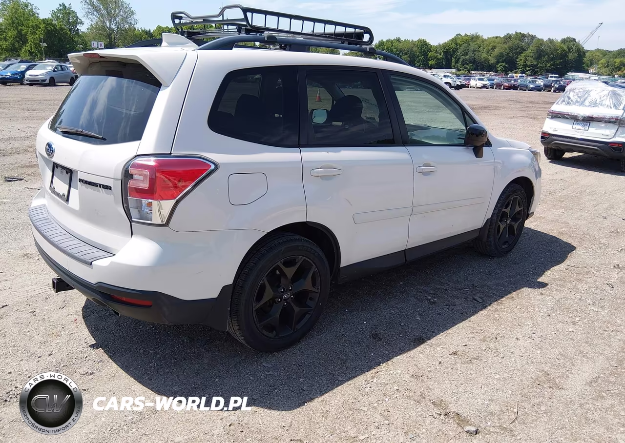 2018 Subaru Forester 2.5I Premium VIN:JF2SJAGC7JH590097 - 4