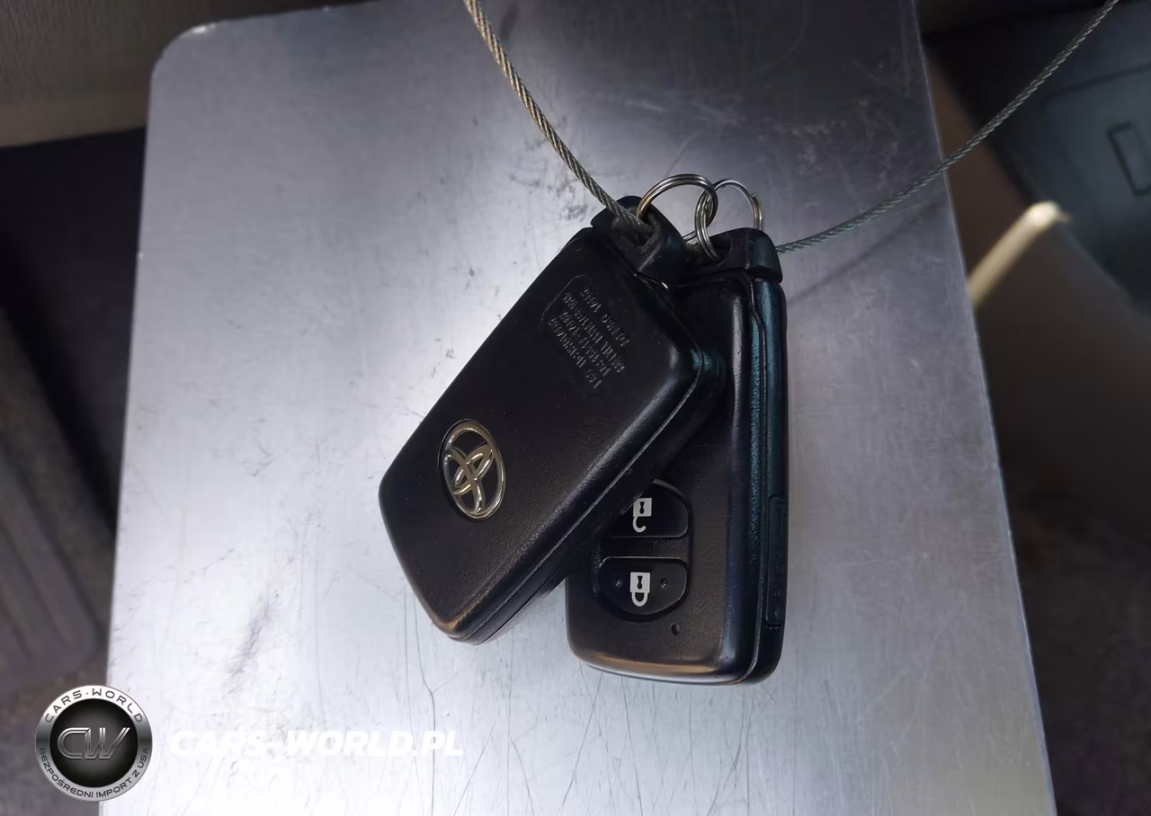 2010 Toyota Prius Iii VIN:JTDKN3DU7A0176845 - 11