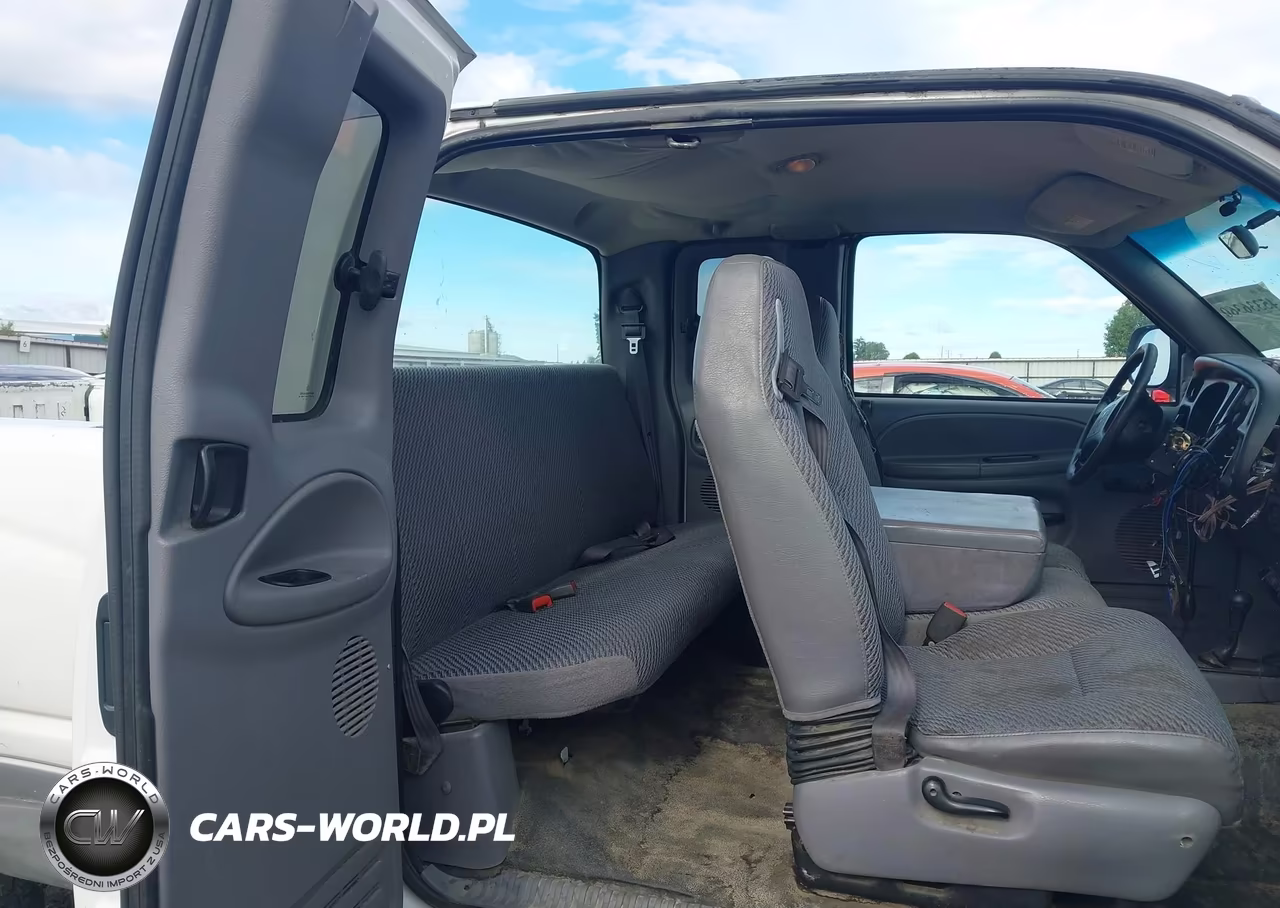 2000 Dodge Ram 1500 St VIN:3B7HF13Y8YG143486 - 8