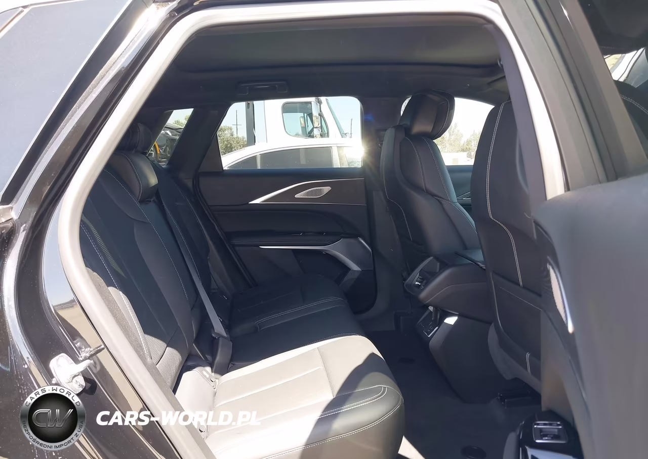 2024 Cadillac Lyriq Luxury W-1Sd VIN:1GYKPRRK2RZ138462 - 8