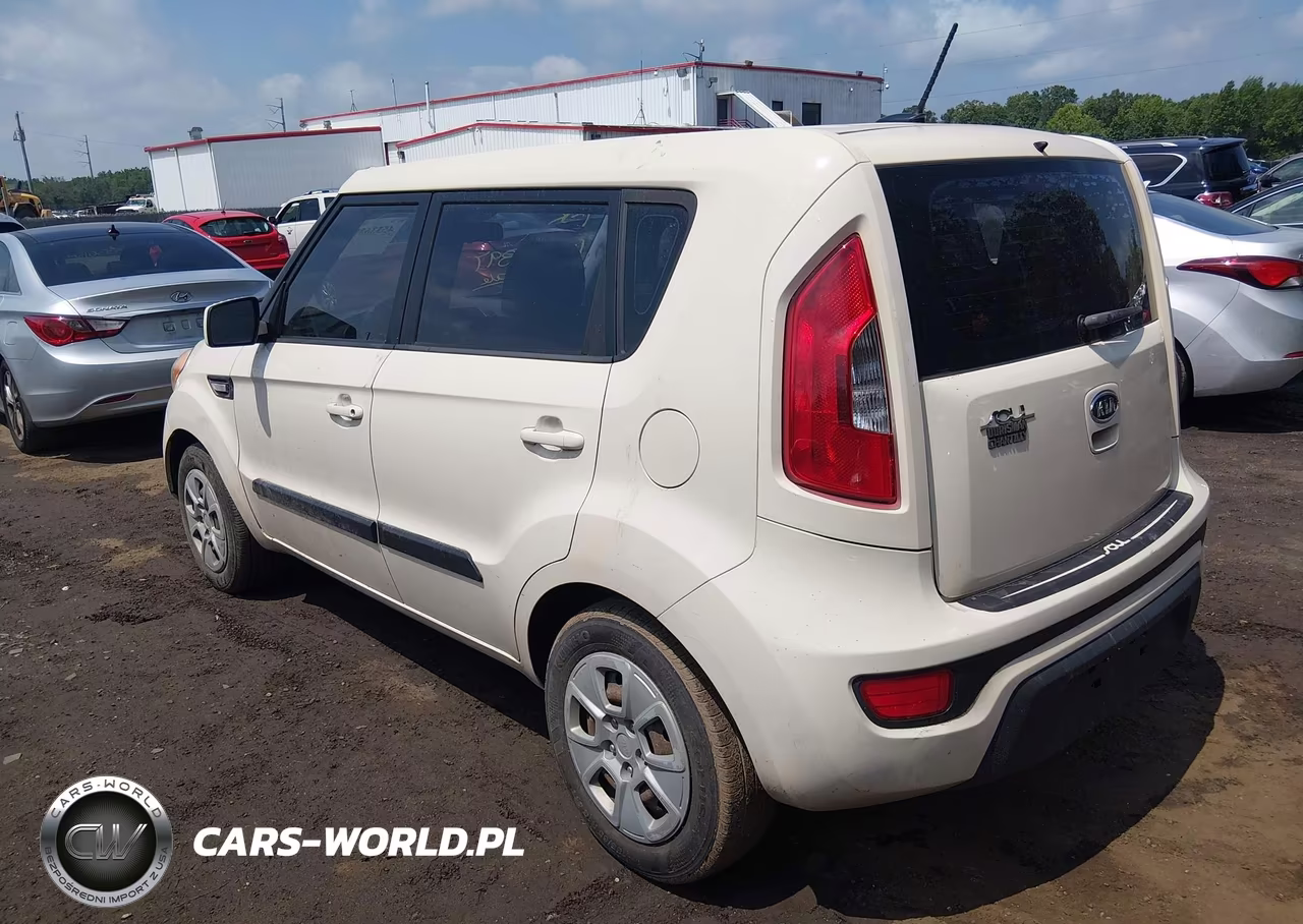 2012 Kia Soul VIN:KNDJT2A51C7468512 - 3