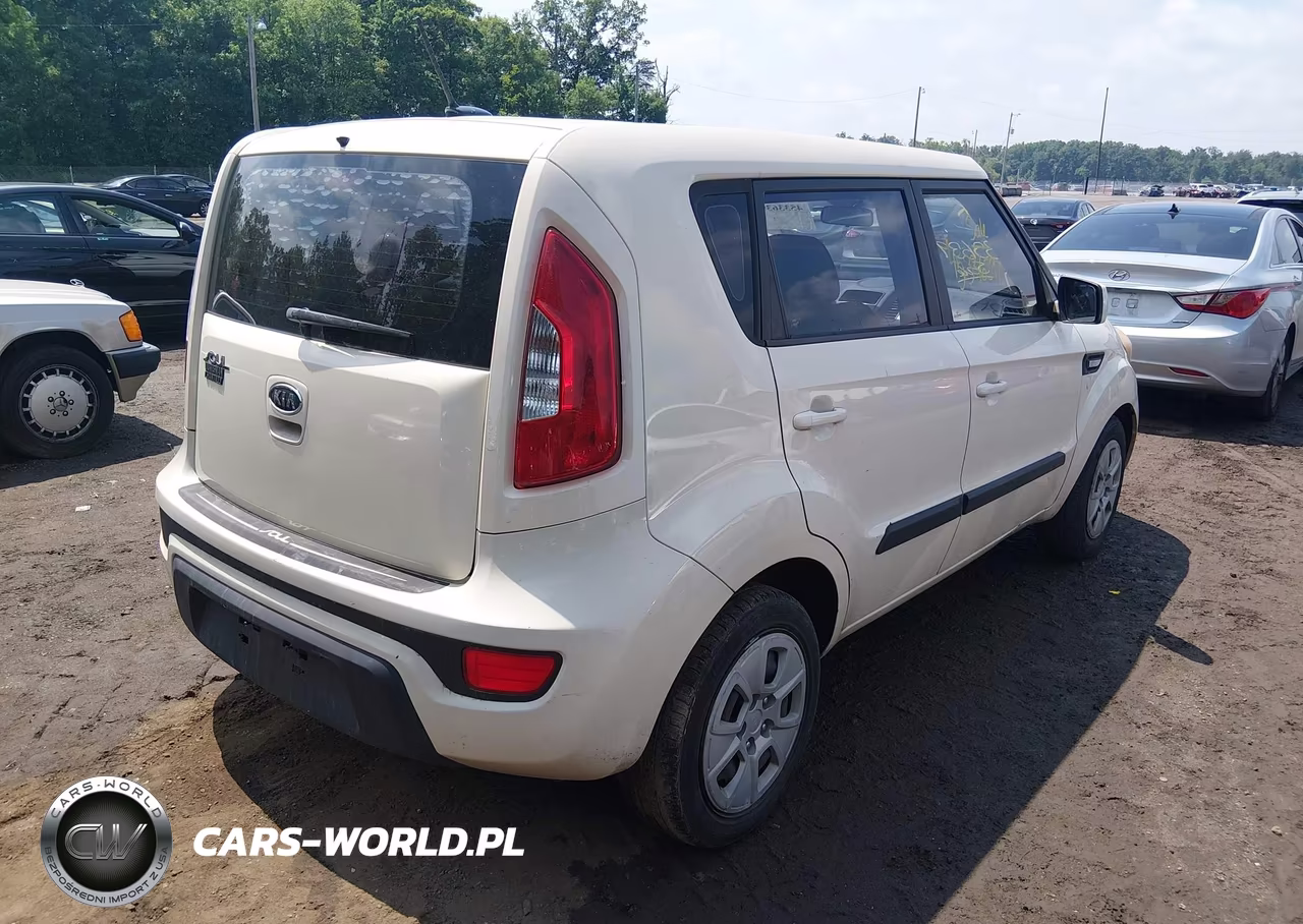 2012 Kia Soul VIN:KNDJT2A51C7468512 - 4