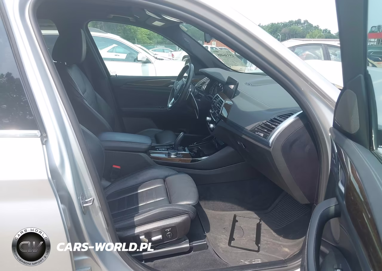 2019 BMW X3 xDrive30I VIN:5UXTR9C5XKLP96013 - 5