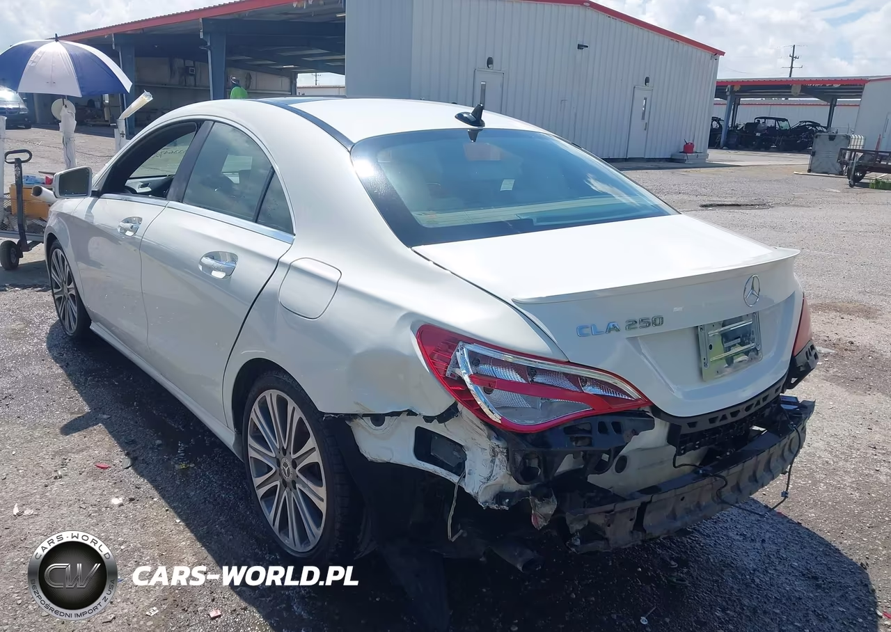2018 Mercedes-Benz Cla 250 VIN:WDDSJ4EB2JN549734 - 3