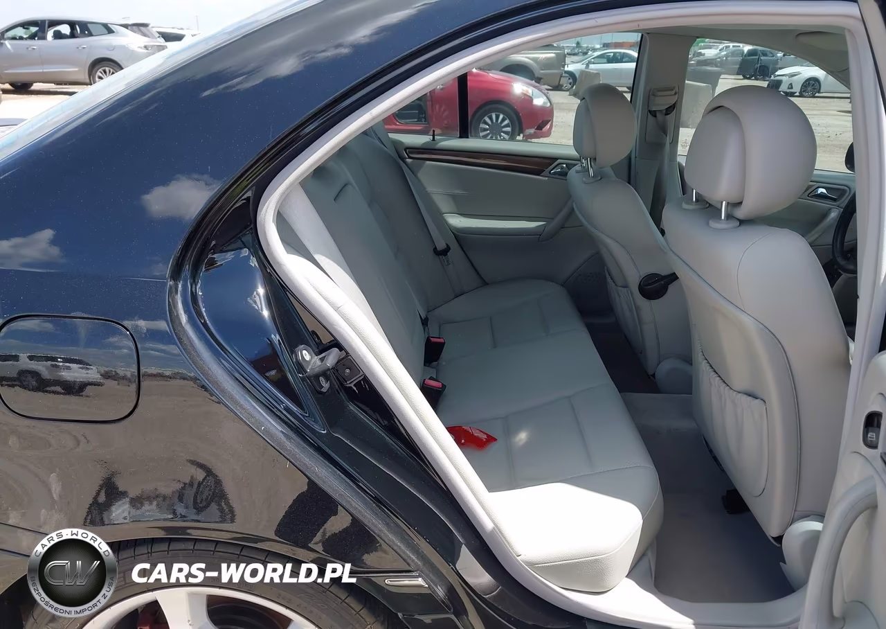 2007 Mercedes-Benz C 230 Sport VIN:WDBRF52H27F936293 - 8