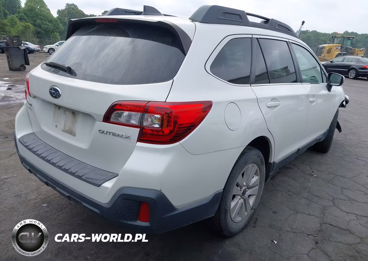 2019 Subaru Outback 2.5I Premium VIN:4S4BSAFC0K3319034 - 4