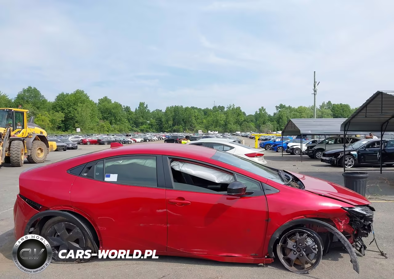 2024 Toyota Prius Le Awd-E VIN:JTDADABU3R3019605 - 13