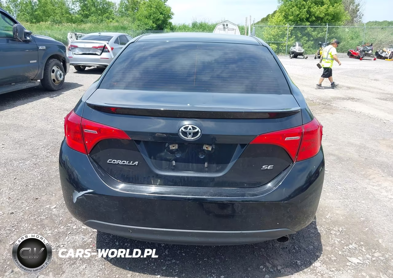 2018 Toyota Corolla Se VIN:5YFBURHE6JP788792 - 16