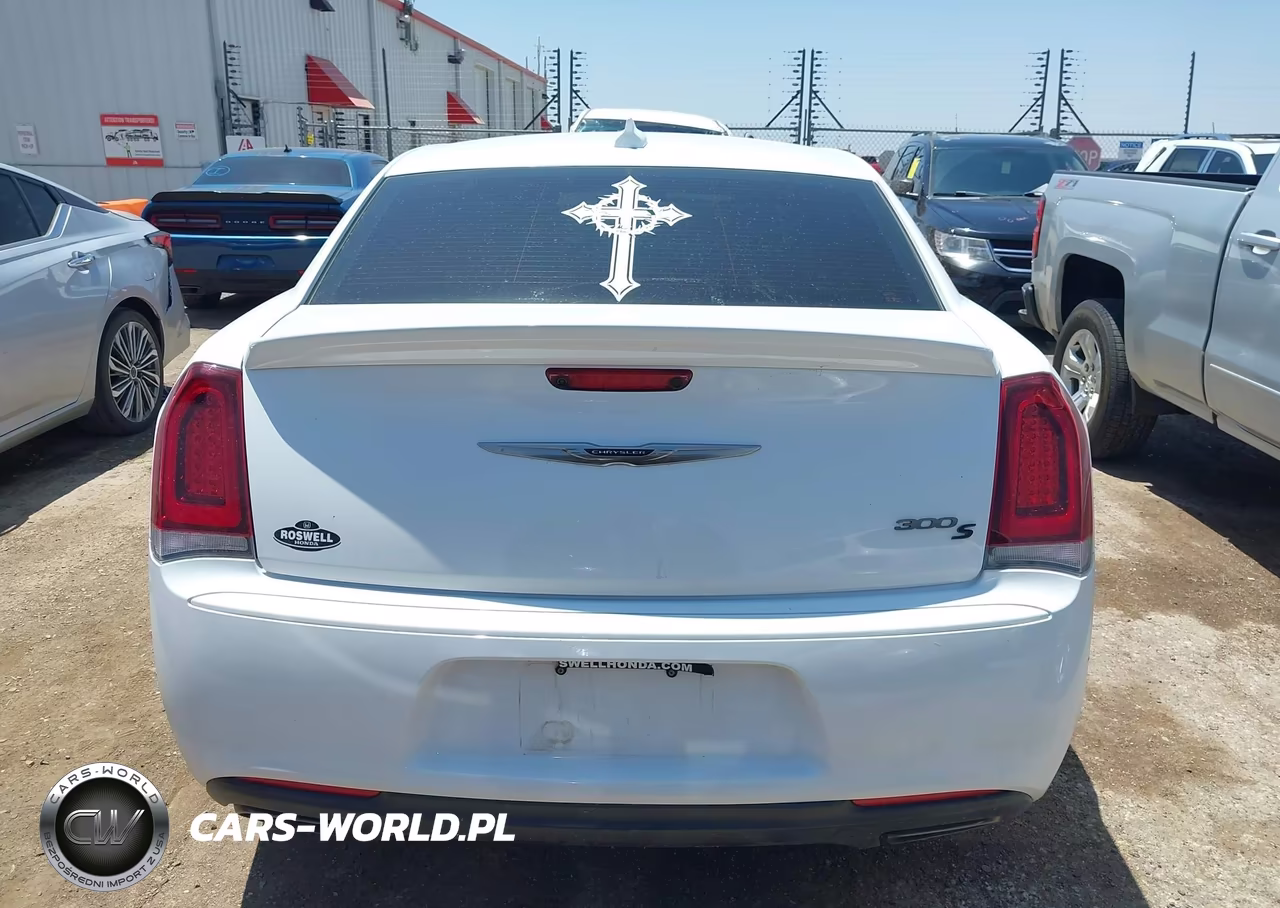2017 Chrysler 300 300S Alloy Edition VIN:2C3CCABG8HH664675 - 16