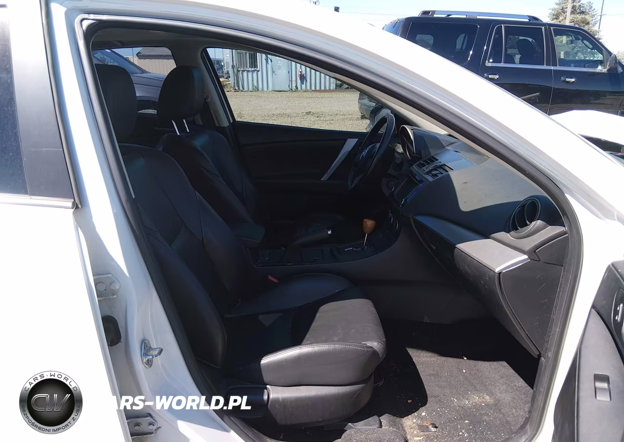 2013 Mazda Mazda3 I Grand Touring VIN:JM1BL1MP6D1737555 - 5