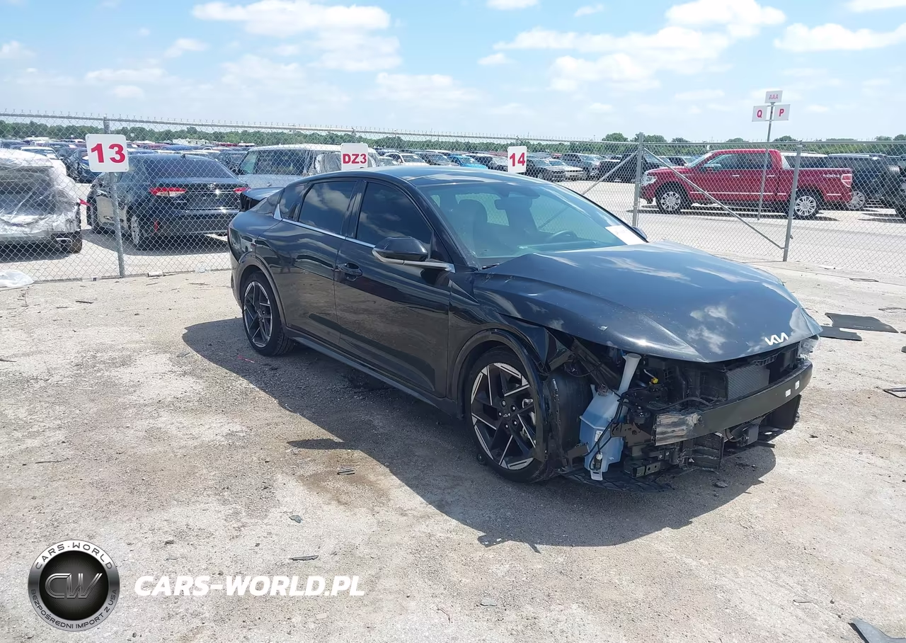 2026 Kia K4 Gt-Line VIN:3KPFW4DE1TE268606 - 1
