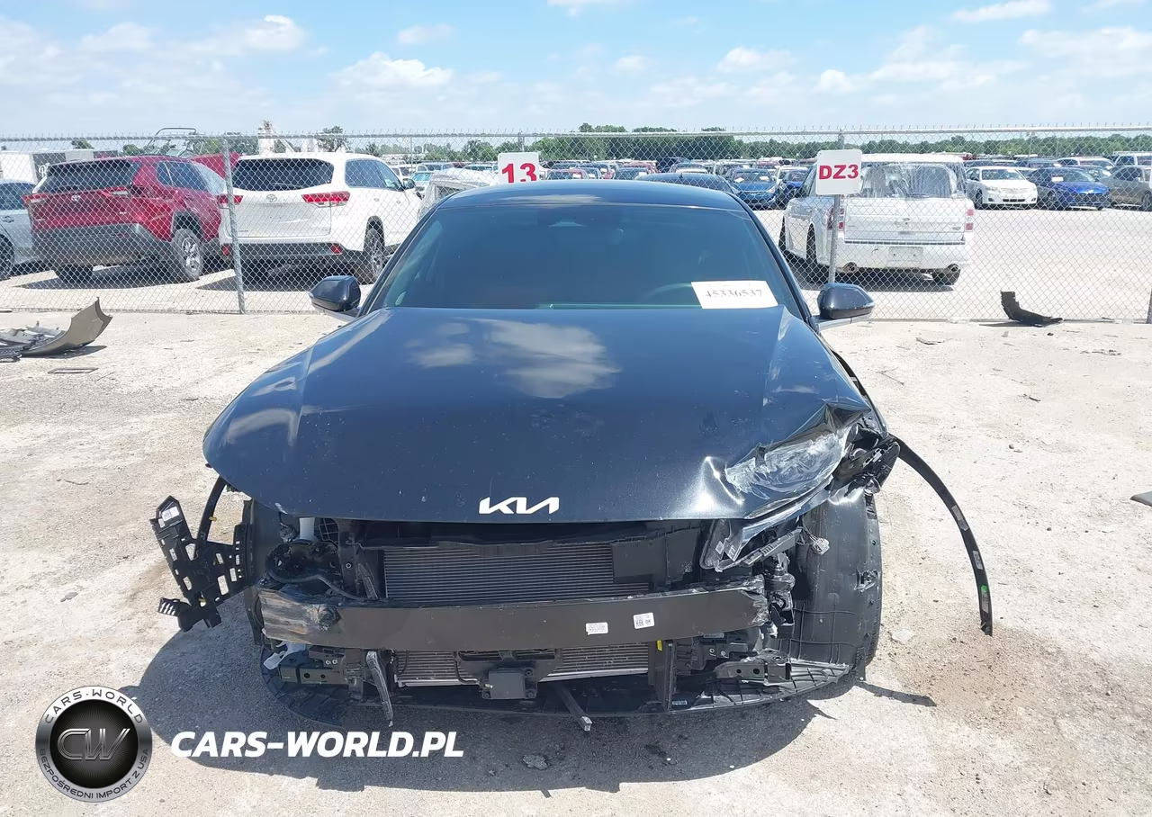 2026 Kia K4 Gt-Line VIN:3KPFW4DE1TE268606 - 12