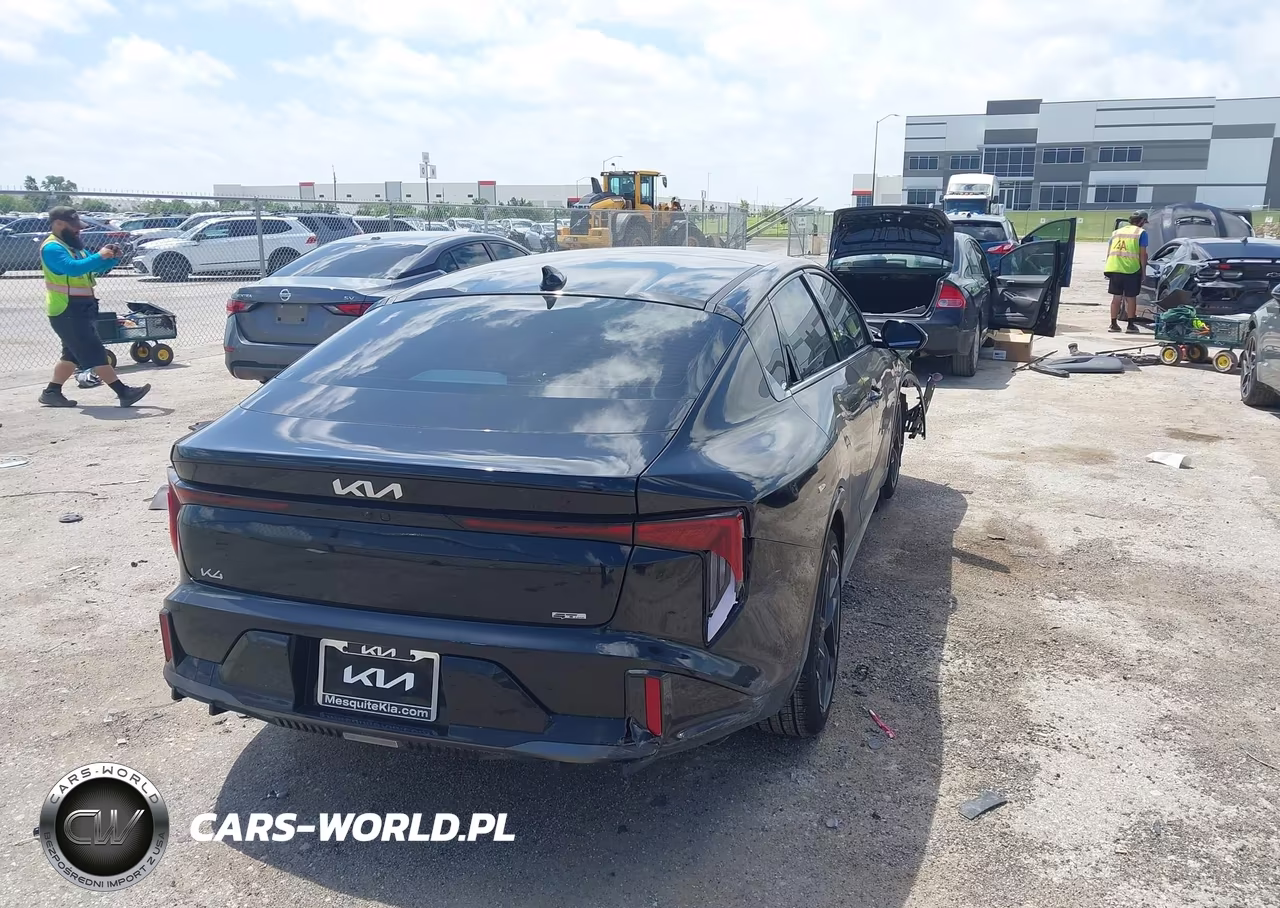 2026 Kia K4 Gt-Line VIN:3KPFW4DE1TE268606 - 4