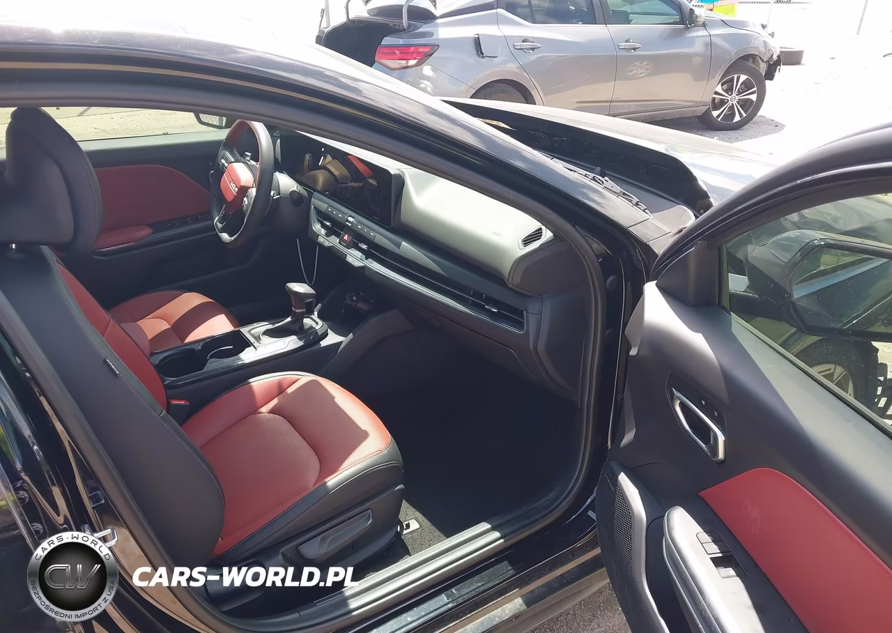 2026 Kia K4 Gt-Line VIN:3KPFW4DE1TE268606 - 5