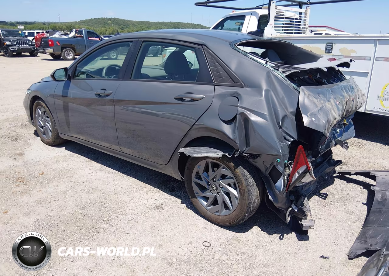 2024 Hyundai Elantra Sel VIN:KMHLM4DG5RU846903 - 3
