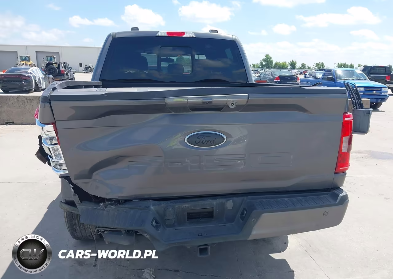2023 Ford F-150 Xlt VIN:1FTEW1C5XPFB96232 - 17