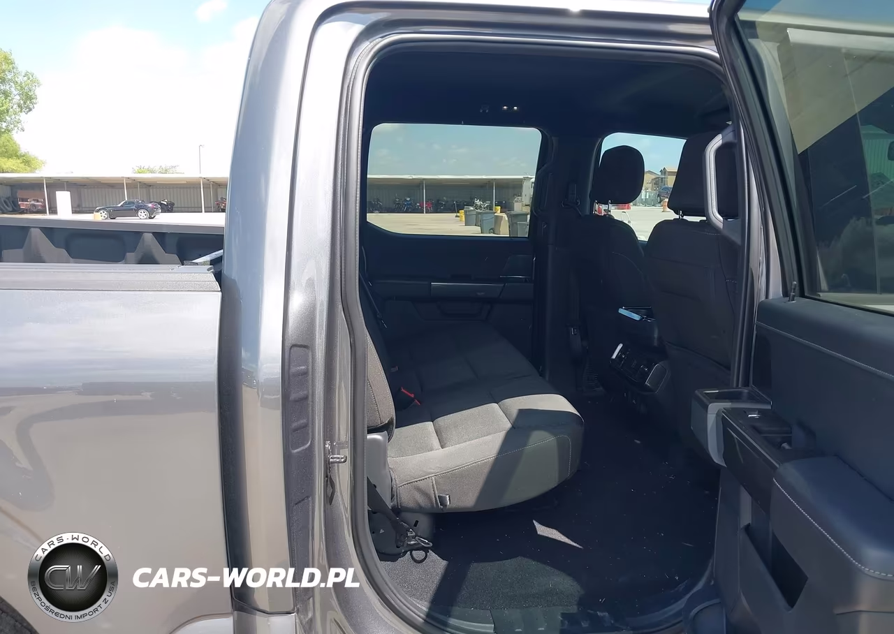 2023 Ford F-150 Xlt VIN:1FTEW1C5XPFB96232 - 8