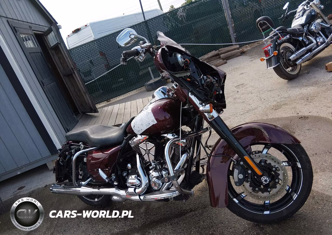 2010 Harley-Davidson Flhx VIN:1HD1KB412AB601315 - 13
