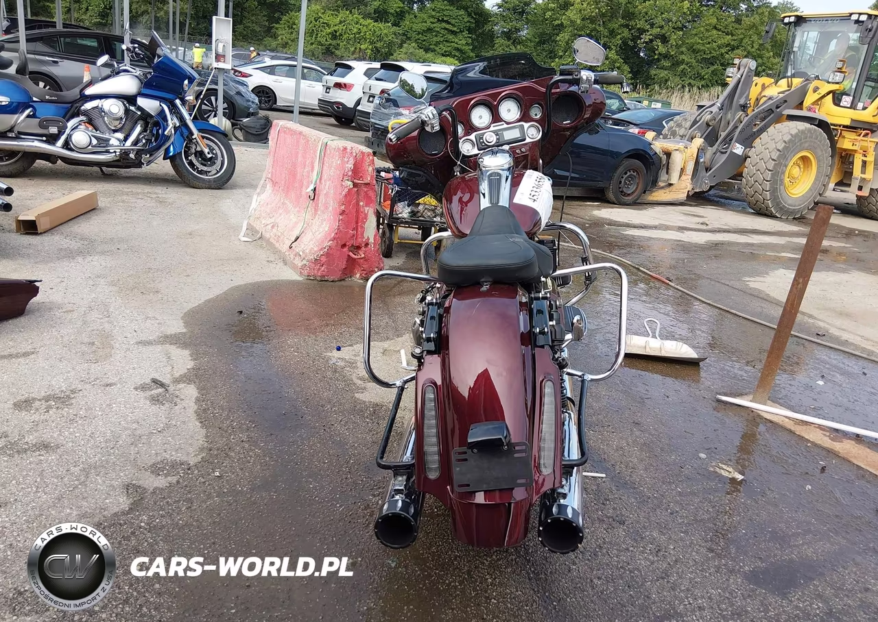 2010 Harley-Davidson Flhx VIN:1HD1KB412AB601315 - 6