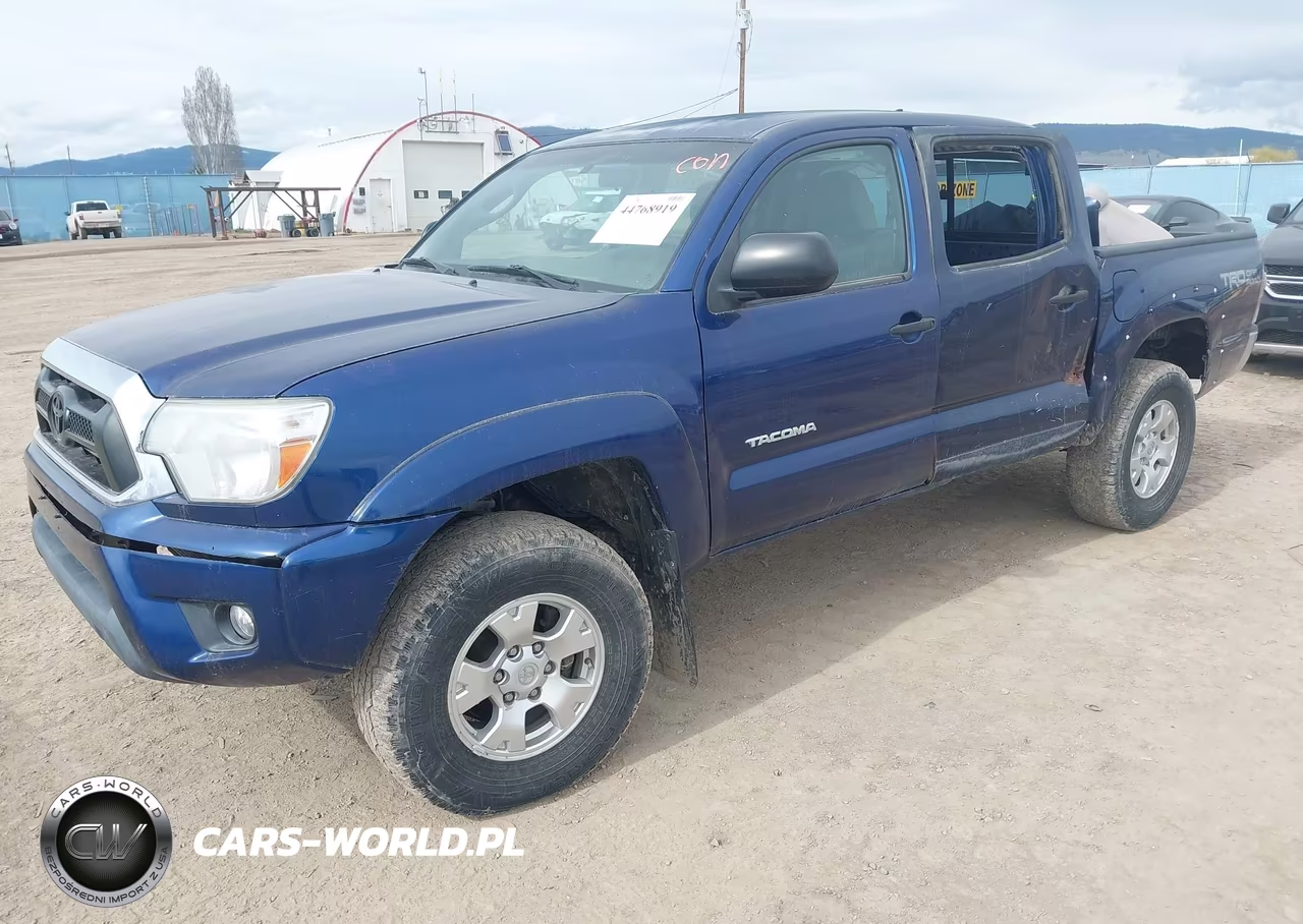 2015 Toyota Tacoma Base V6 VIN:3TMLU4EN9FM178606 - 2