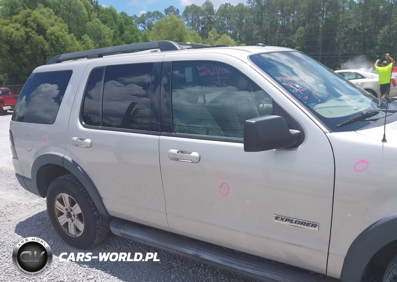 2007 Ford Explorer Xlt VIN:1FMEU63E87UB40459 - 13