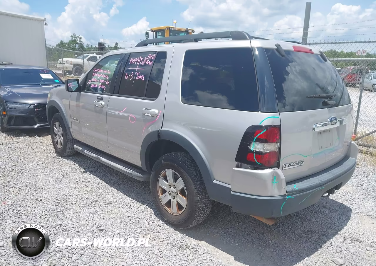 2007 Ford Explorer Xlt VIN:1FMEU63E87UB40459 - 3