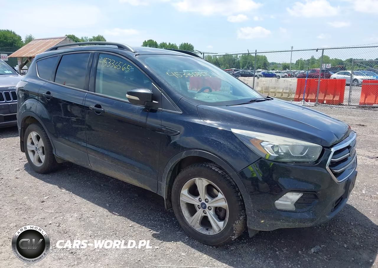 2017 Ford Escape Titanium – zdjęcie 1 z 17
